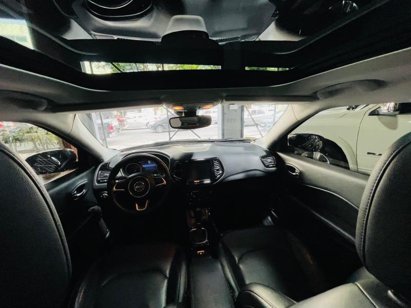 Imagen ilustrativa de Jeep Compass 2.0 Td At9 4x4 Limited Plus