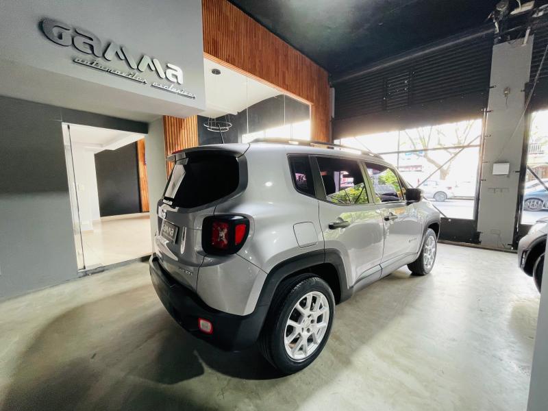 Imagen ilustrativa de Jeep Renegade 1.8 Sport Plus