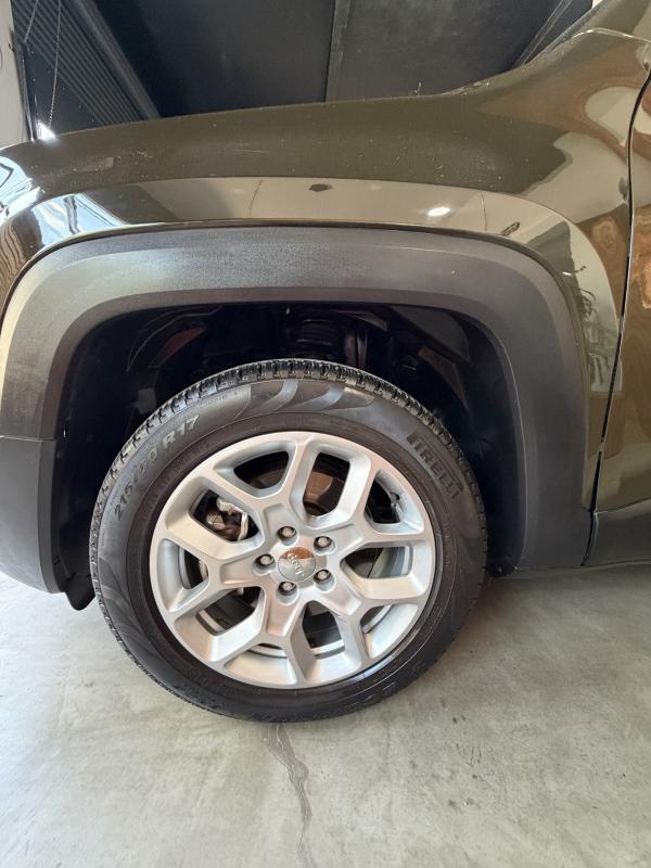 Imagen ilustrativa de Jeep Renegade 1.8 Sport Plus