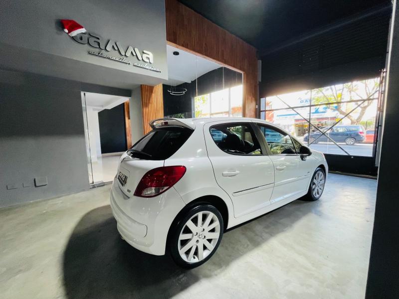 Imagen ilustrativa de Peugeot 207 1.6 Gti 156cv 5 p