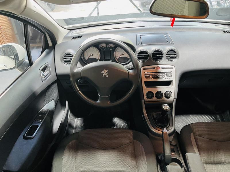 Imagen ilustrativa de Peugeot 308 1.6 Allure Nav 115cv