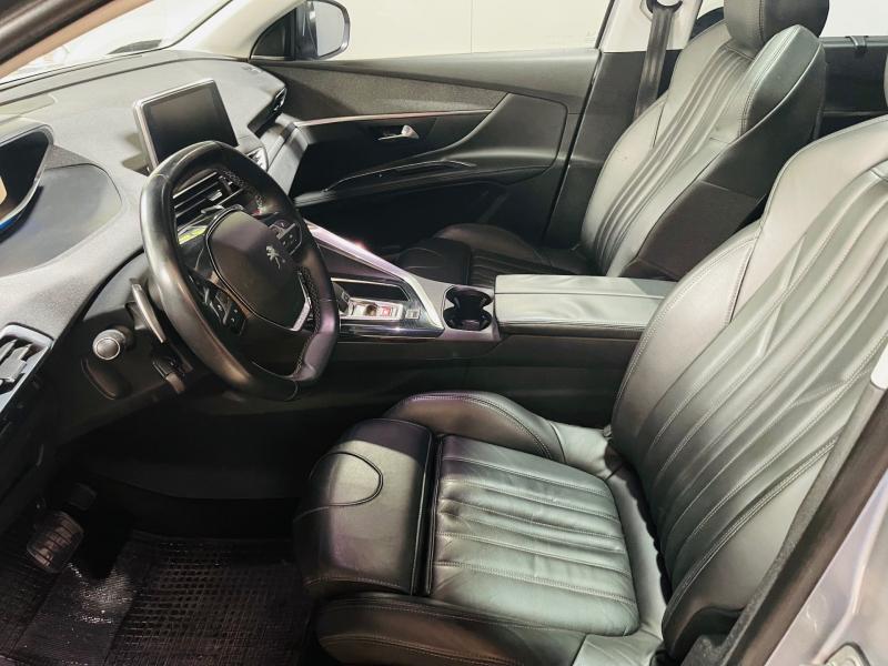 Imagen ilustrativa de Peugeot 5008 1.6 Feline B/techo Tiptronic